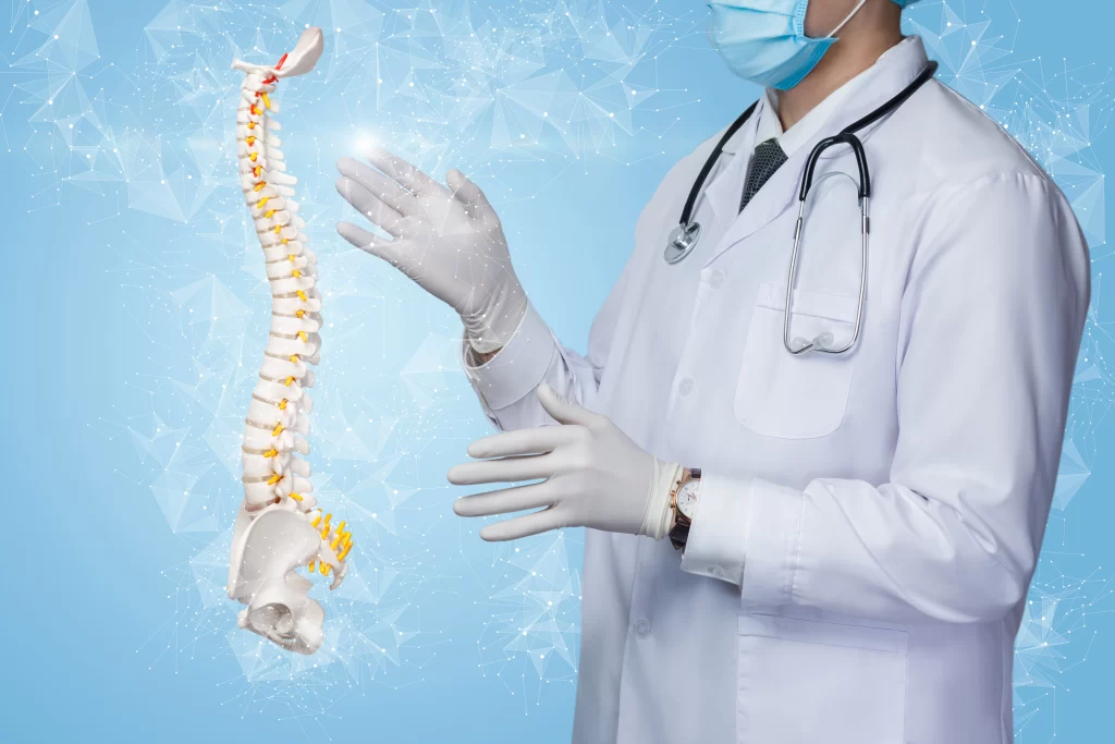 5 Early Warning Signs of Spinal Deformity You Should Never Ignore- fetaured image